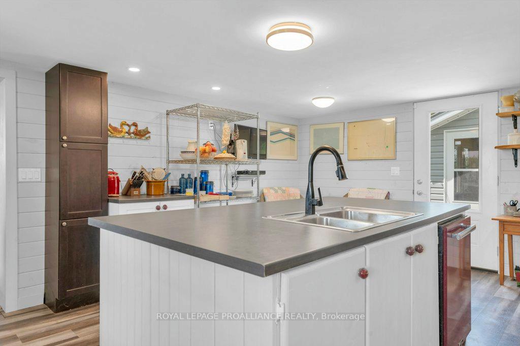 Photo 10 of 109714 7 Hwy, Tweed, Elzevir (Twp) — HOMEH