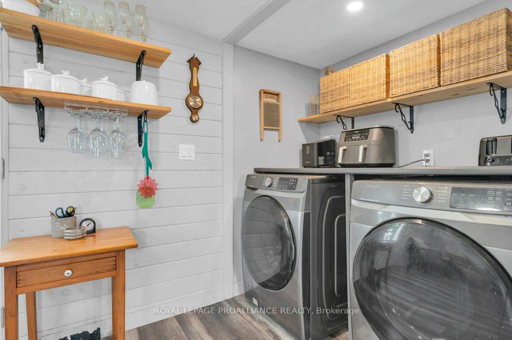 Photo 13 of 109714 7 Hwy, Tweed, Elzevir (Twp) — HOMEH