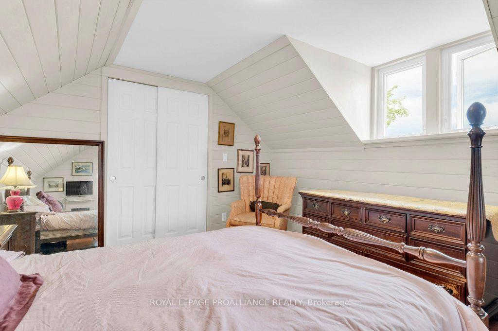 Photo 22 of 109714 7 Hwy, Tweed, Elzevir (Twp) — HOMEH