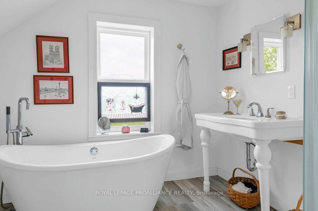 Photo 25 of 109714 7 Hwy, Tweed, Elzevir (Twp) — HOMEH