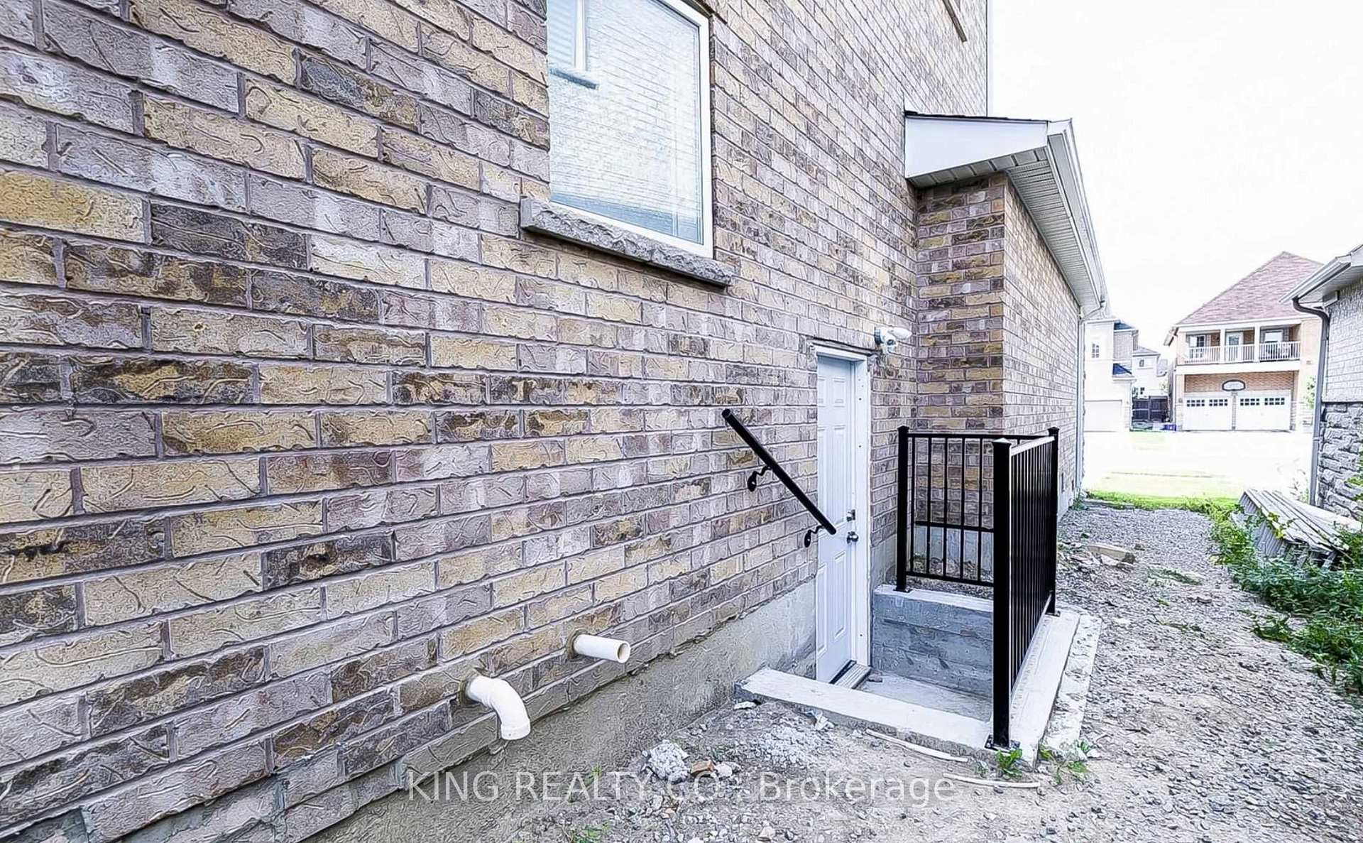 Photo 17 of Unit Lower, 91 Retreat Boulevard, Vaughan, Vellore Village — HOMEH