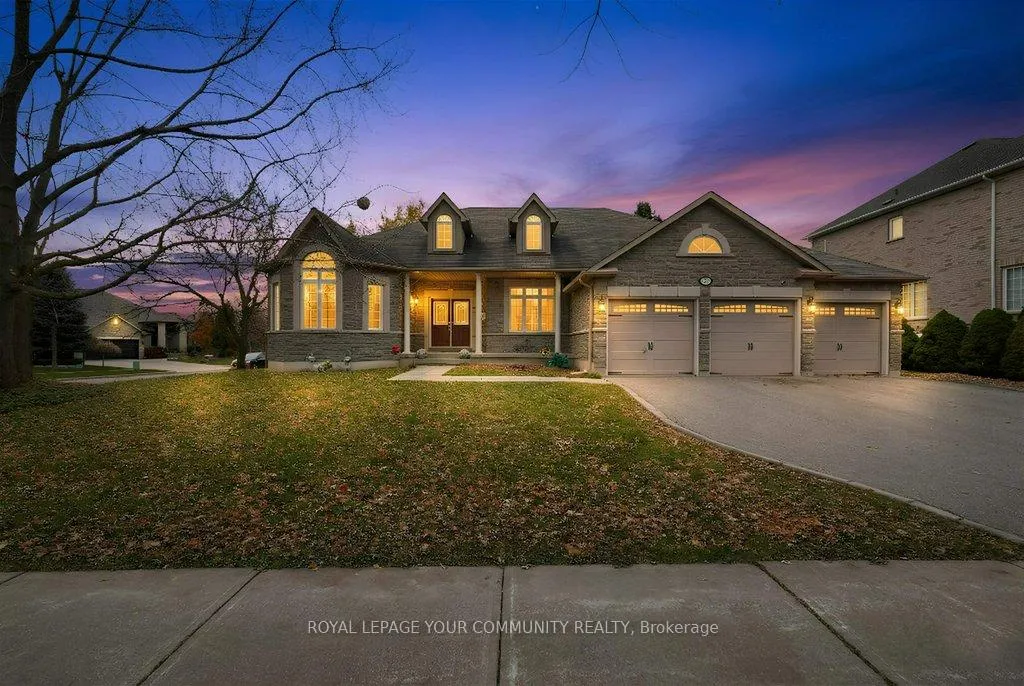 Photo 1 of 2 Kootenay Ridge, Vaughan, Rural Vaughan — HOMEH