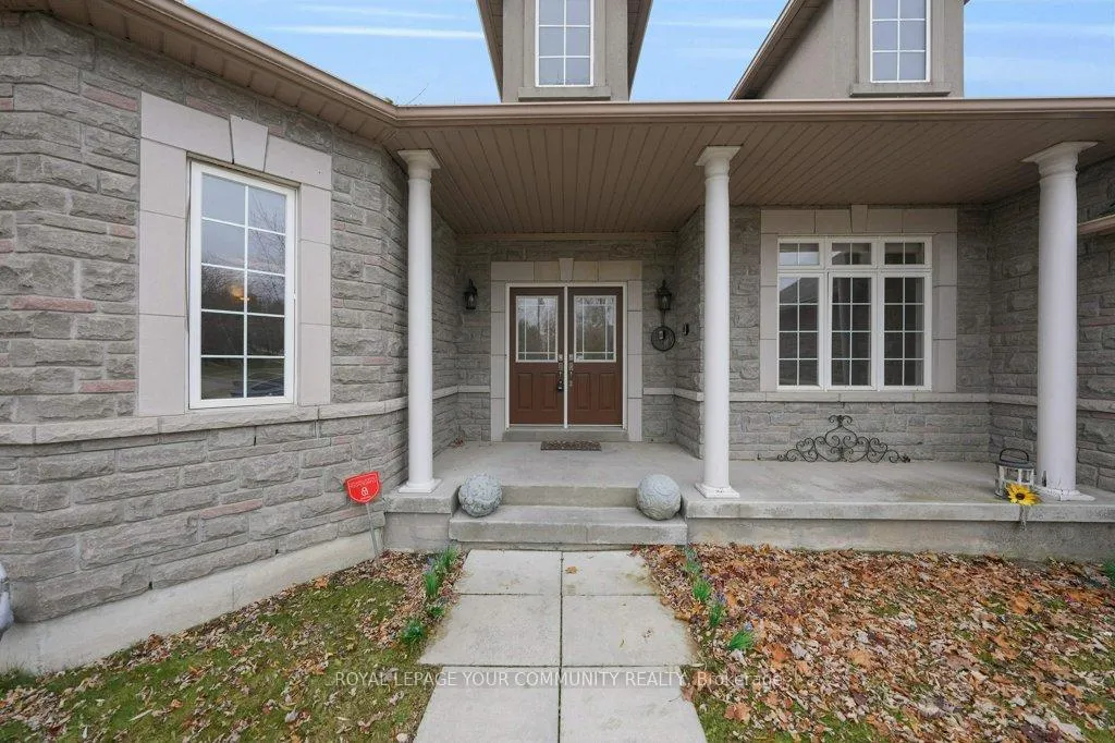 Photo 6 of 2 Kootenay Ridge, Vaughan, Rural Vaughan — HOMEH