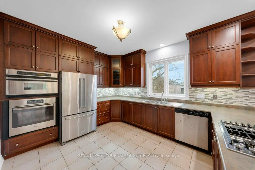 Photo 16 of 2 Kootenay Ridge, Vaughan, Rural Vaughan — HOMEH