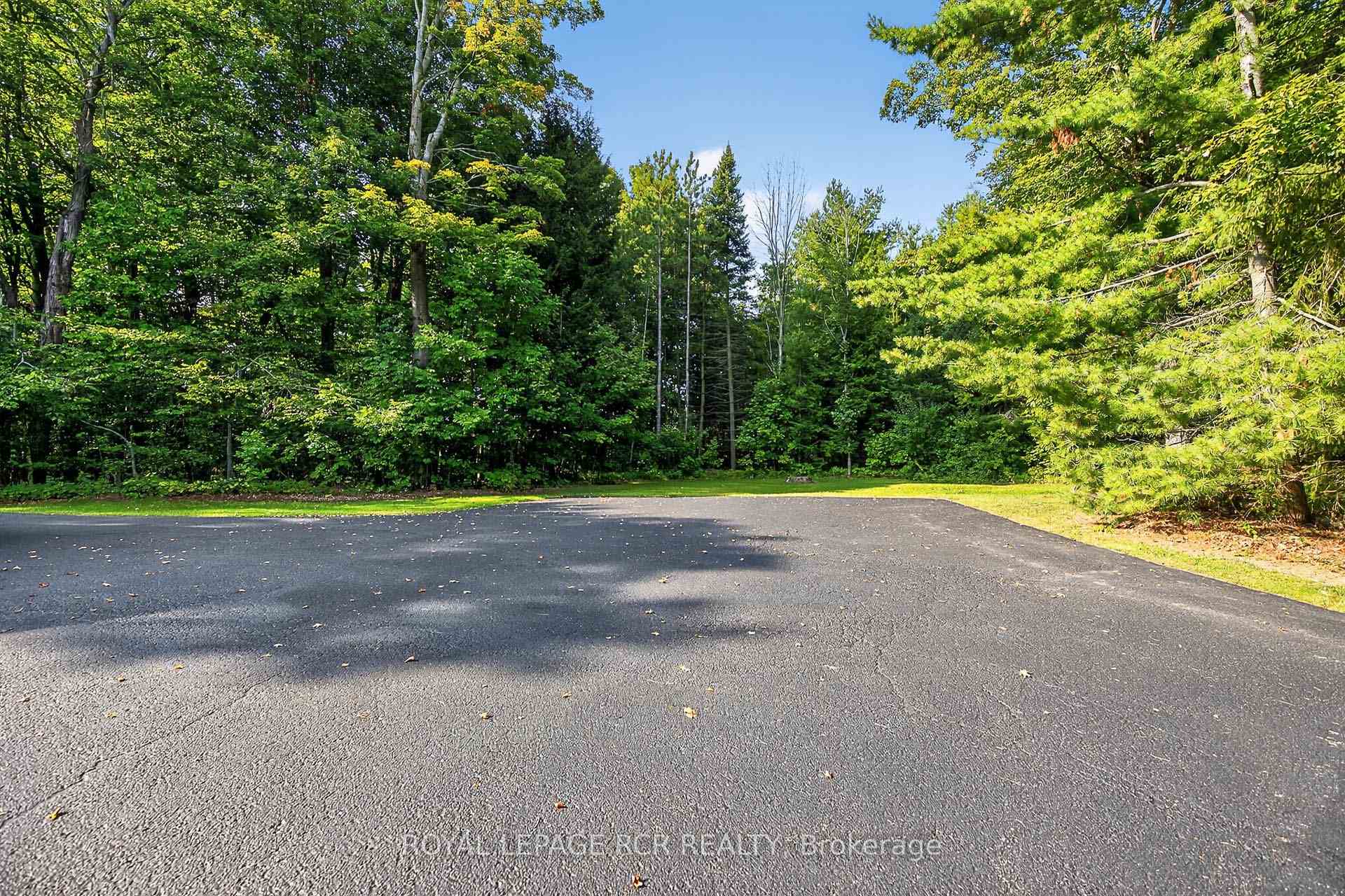 Photo 9 of 391 Goodwood Road, Uxbridge, Rural Uxbridge — HOMEH
