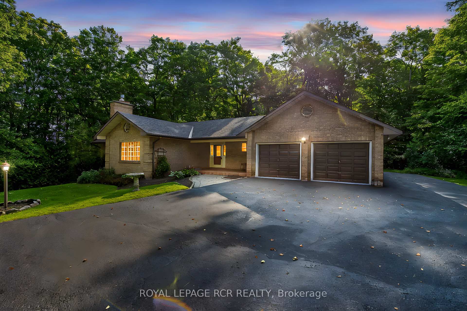 Photo 10 of 391 Goodwood Road, Uxbridge, Rural Uxbridge — HOMEH