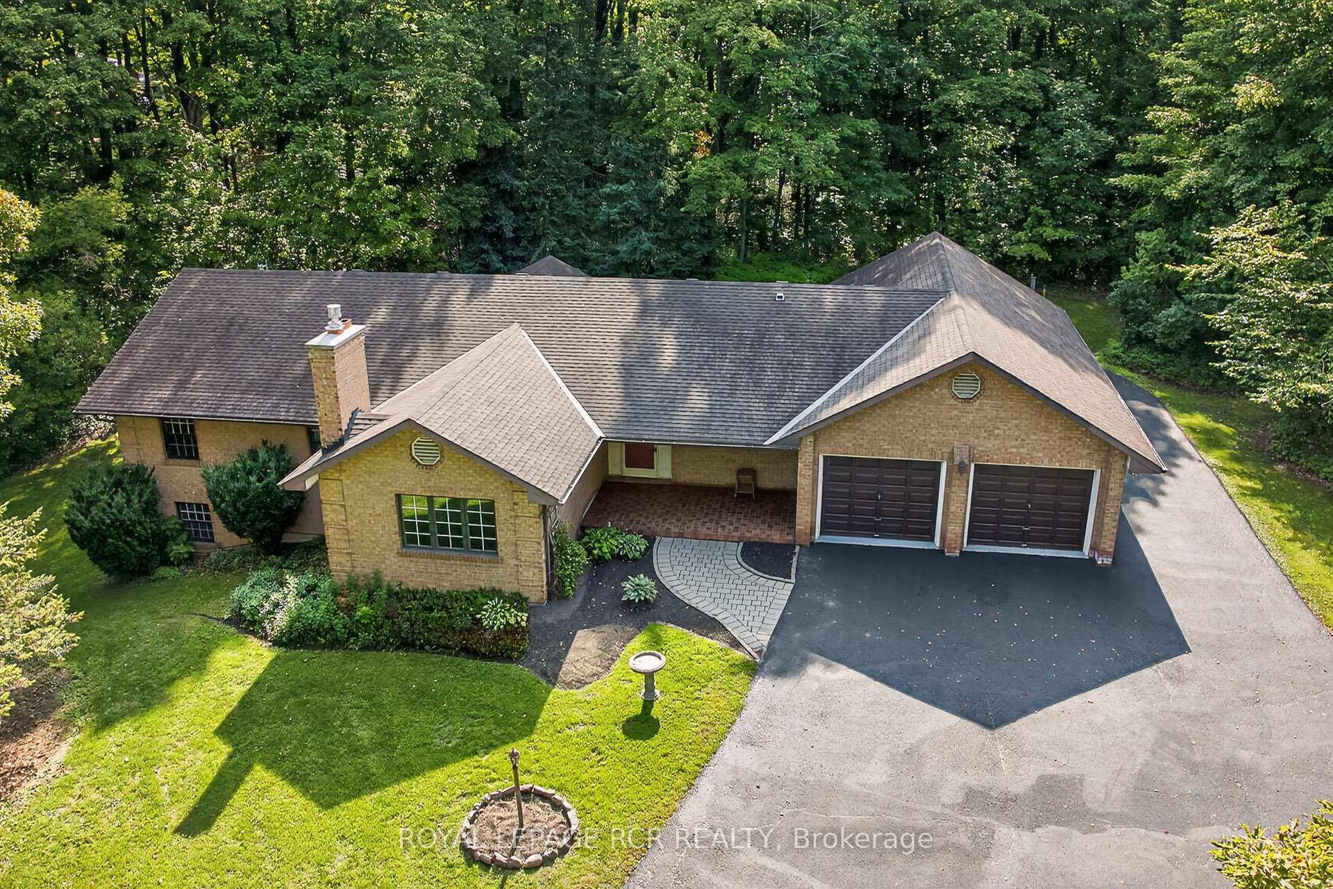 Photo 13 of 391 Goodwood Road, Uxbridge, Rural Uxbridge — HOMEH