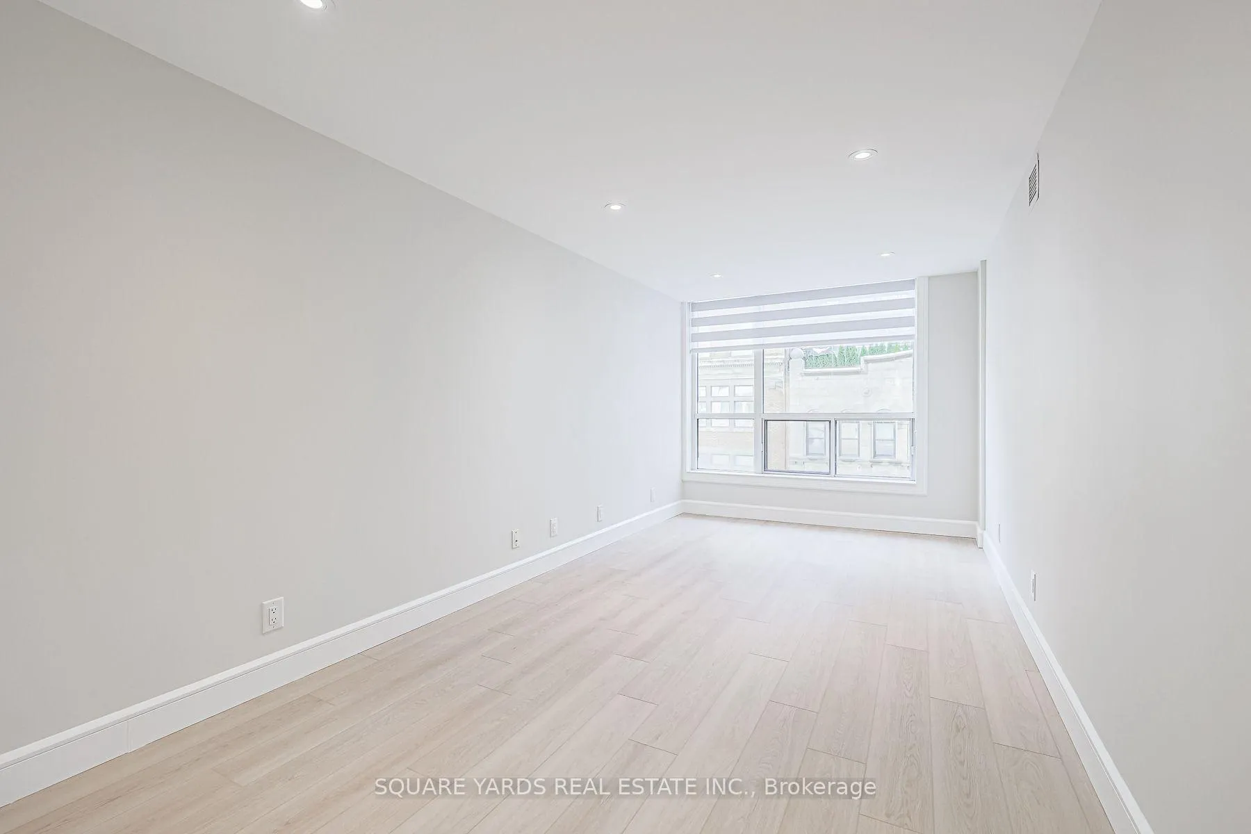 Photo 2 of Unit 505, 92 King St E, Toronto, Church-Yonge Corridor — HOMEH
