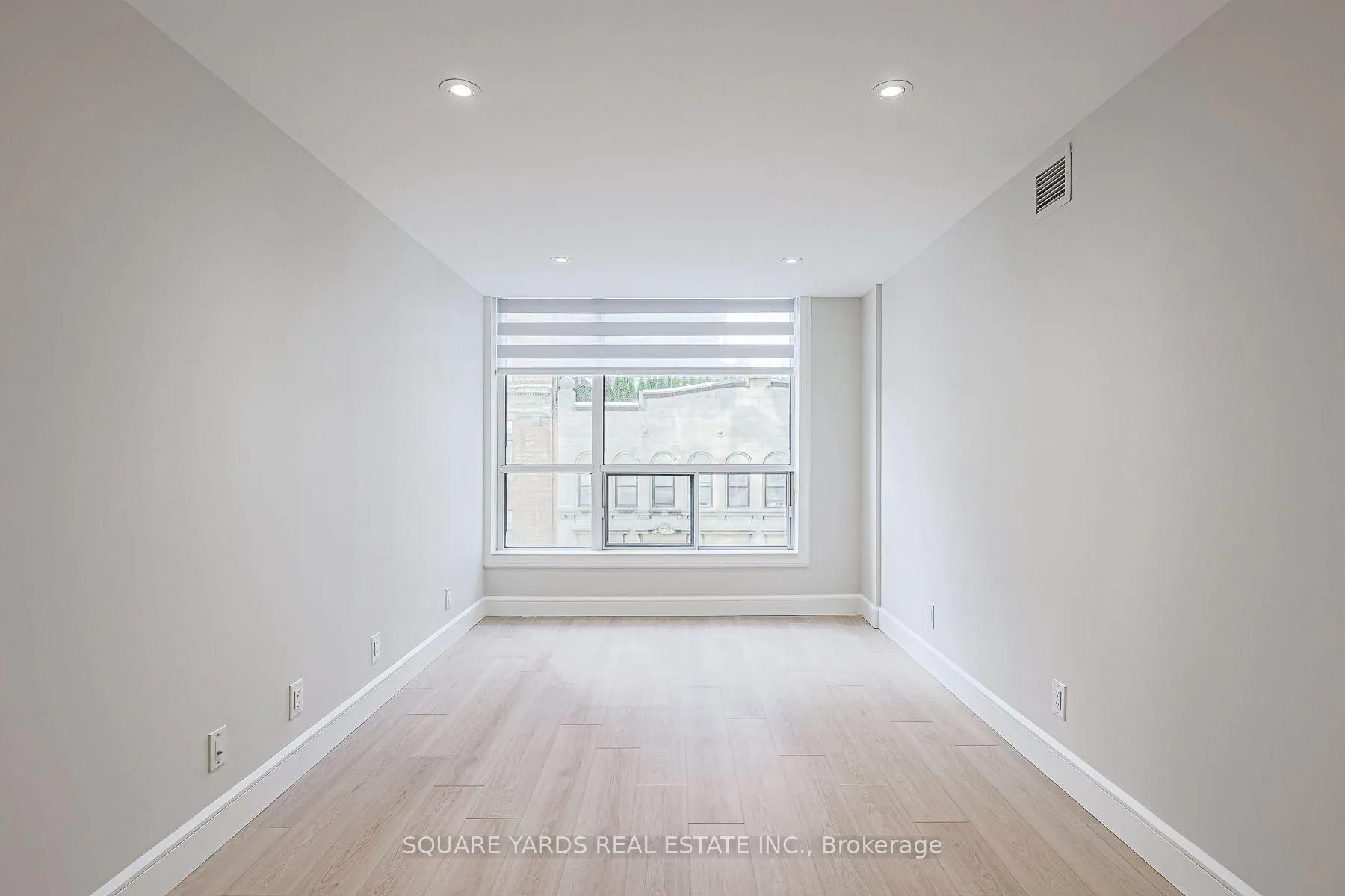 Photo 3 of Unit 505, 92 King St E, Toronto, Church-Yonge Corridor — HOMEH