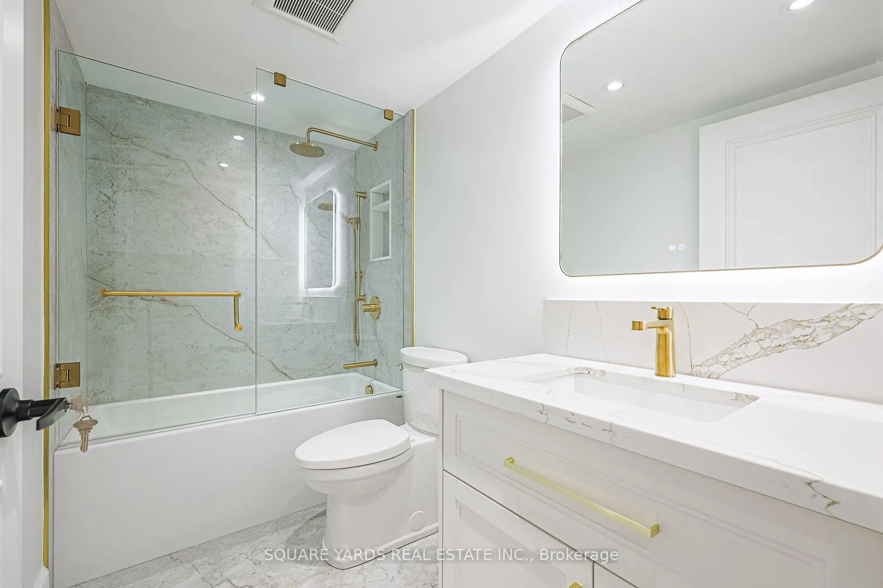 Photo 5 of Unit 505, 92 King St E, Toronto, Church-Yonge Corridor — HOMEH