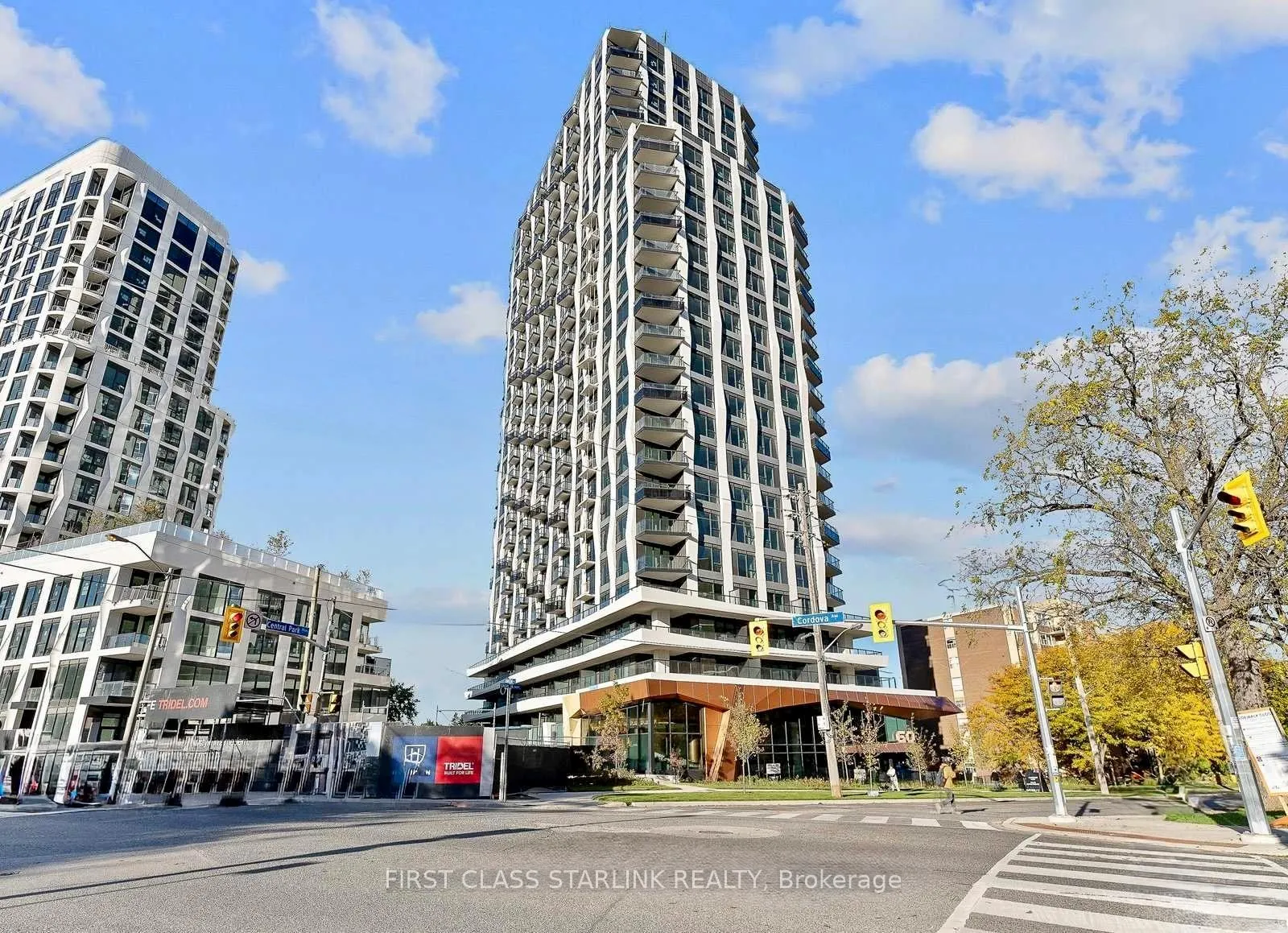 Front of Unit 712, 60 Central Park Roadway