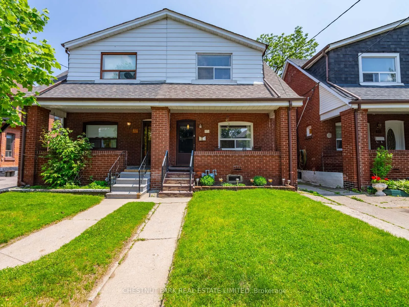 Front of 673 Durie Street