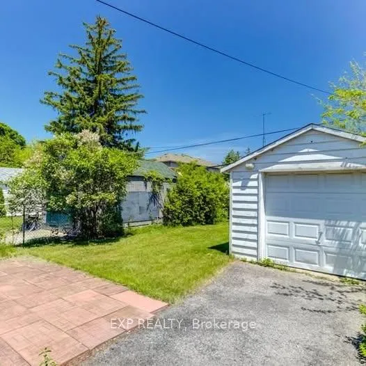 Photo 2 of 11 Fairside Avenue, Toronto, Danforth Village-East York — HOMEH