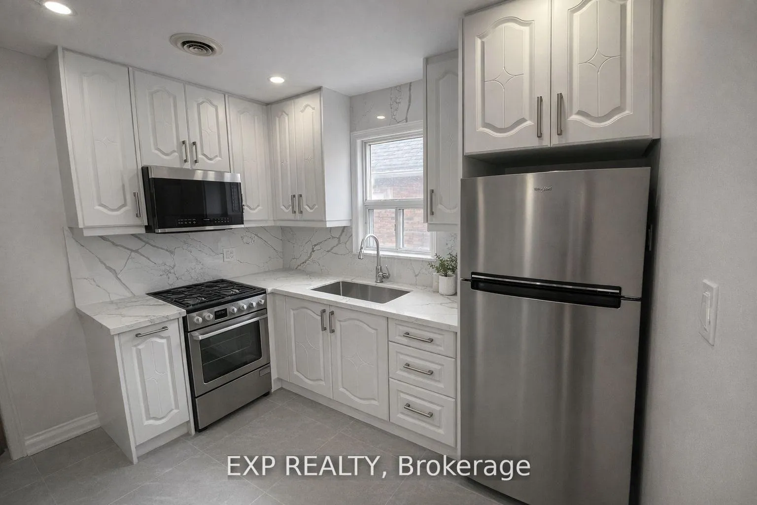 Photo 5 of 11 Fairside Avenue, Toronto, Danforth Village-East York — HOMEH