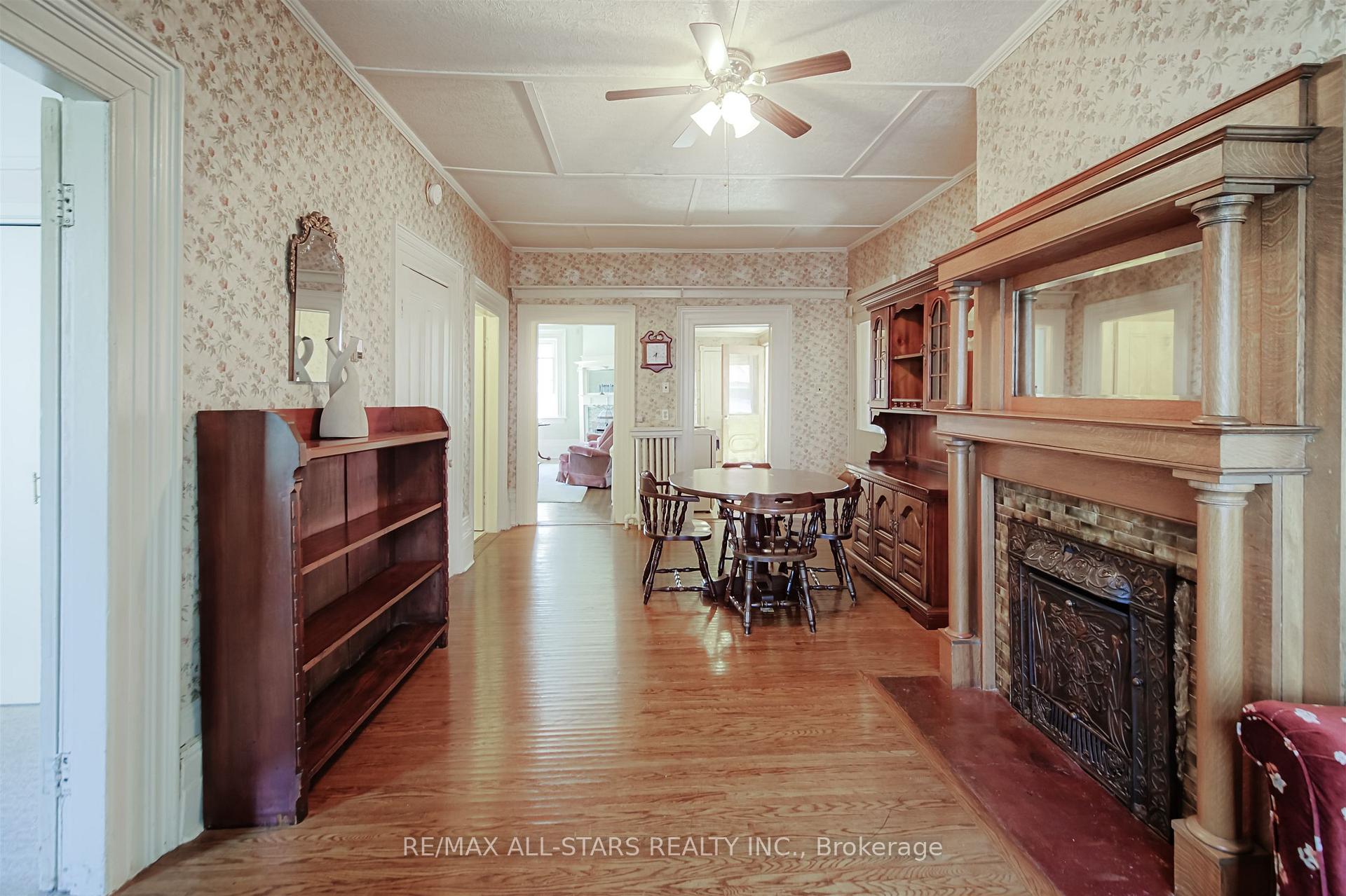 Photo 6 of 56 Brock Street E, Uxbridge — HOMEH