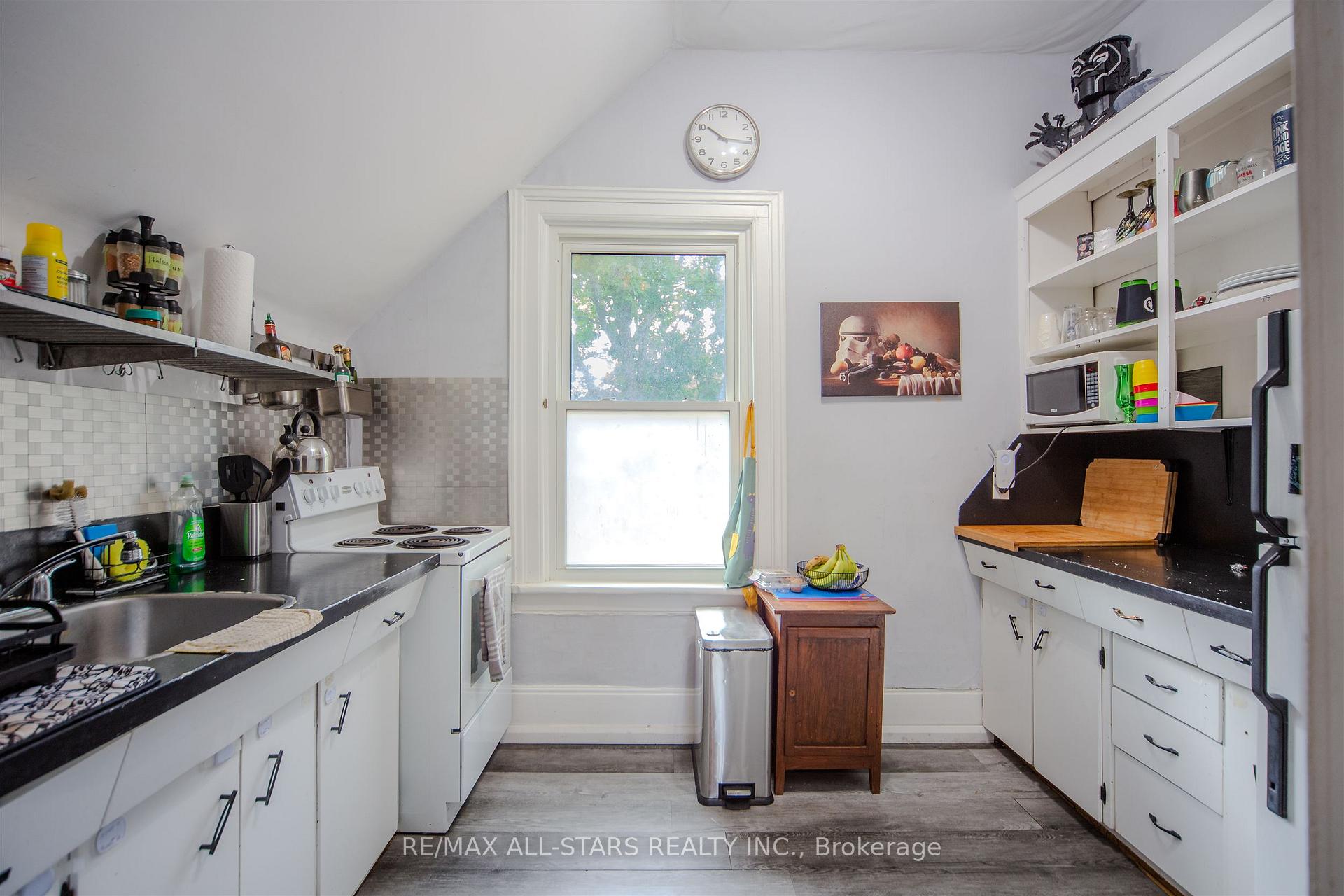 Photo 22 of 56 Brock Street E, Uxbridge — HOMEH