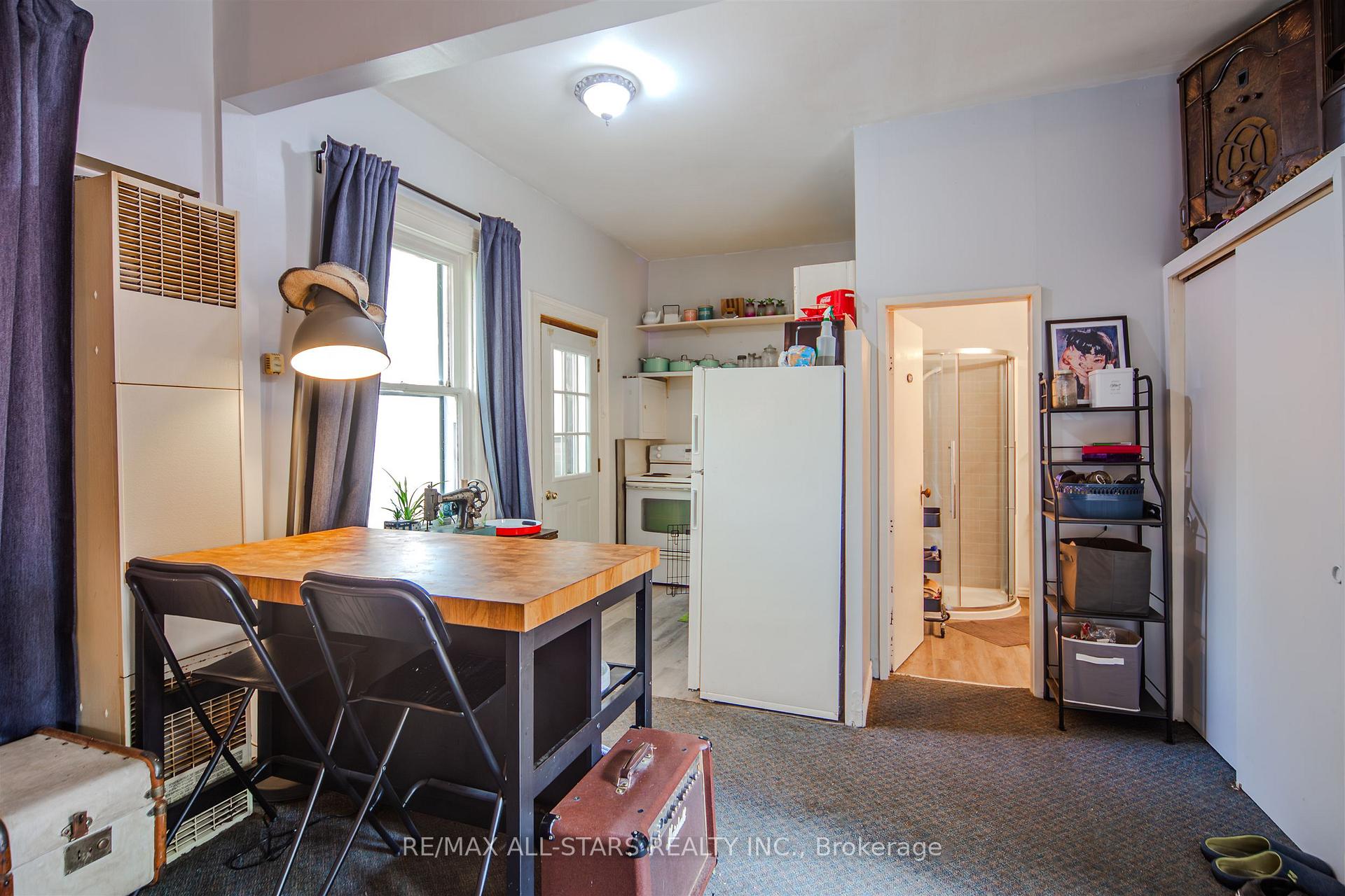 Photo 23 of 56 Brock Street E, Uxbridge — HOMEH