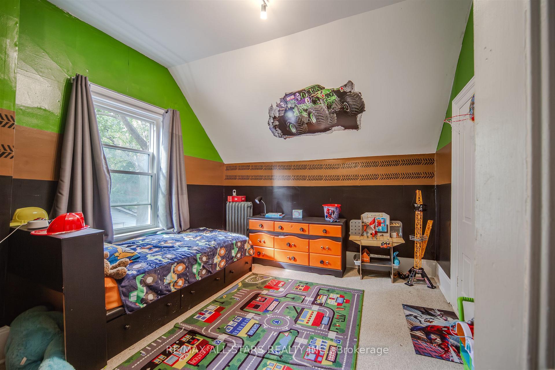 Photo 26 of 56 Brock Street E, Uxbridge — HOMEH