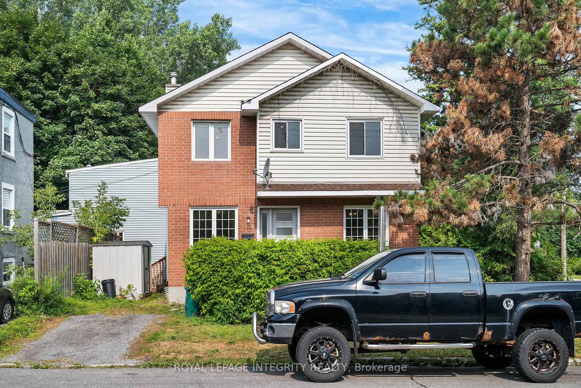 Photo 2 of 199 Genest Street, Ottawa, Vanier — HOMEH
