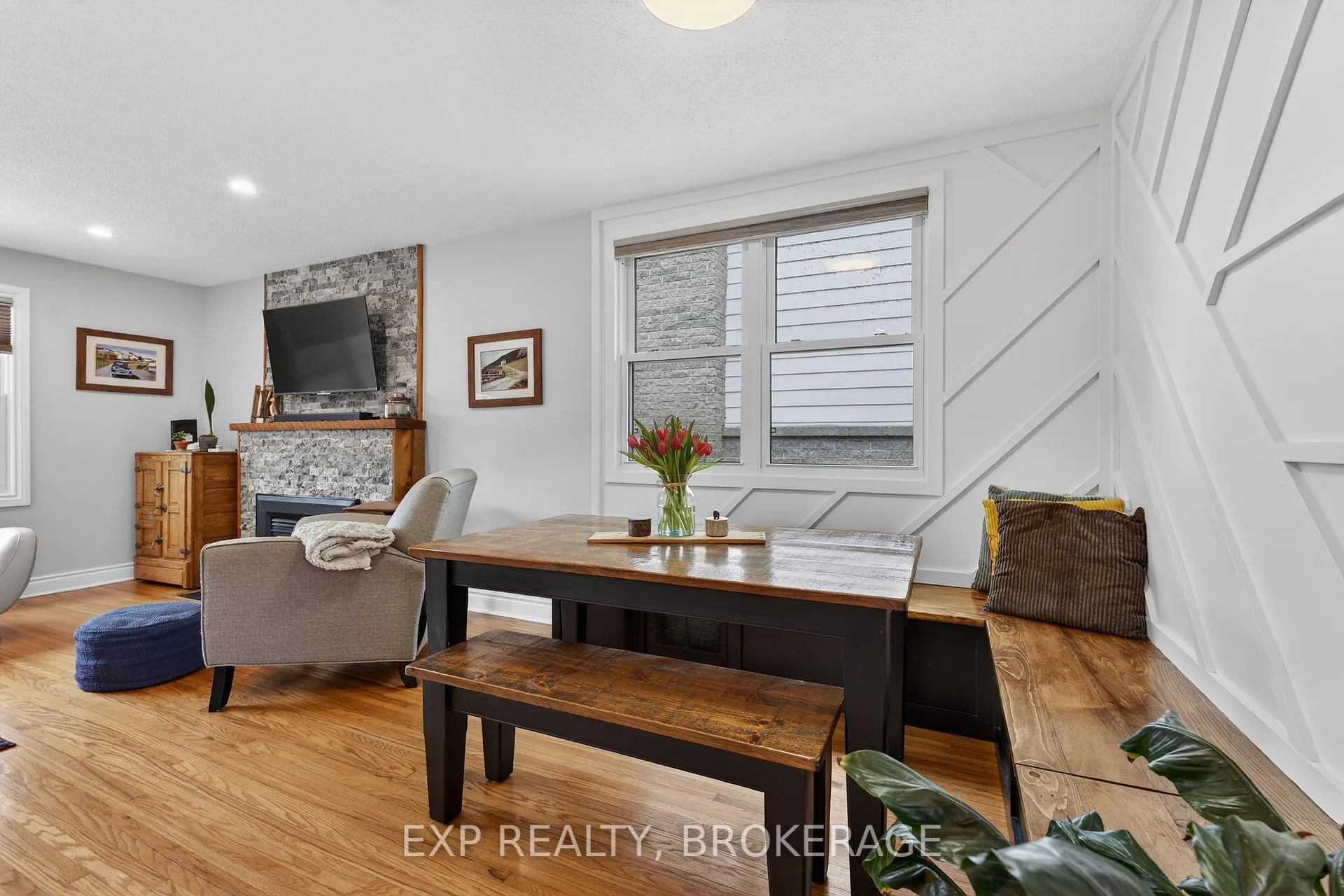 Photo 10 of 9 Stormont Avenue, Kingston, West of Sir John A. Blvd — HOMEH