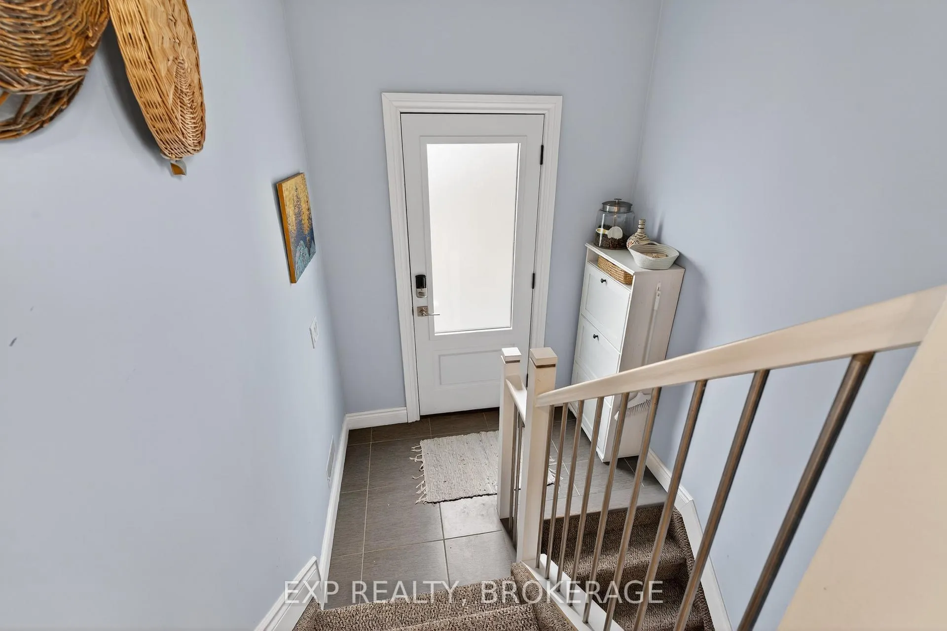 Photo 20 of 9 Stormont Avenue, Kingston, West of Sir John A. Blvd — HOMEH