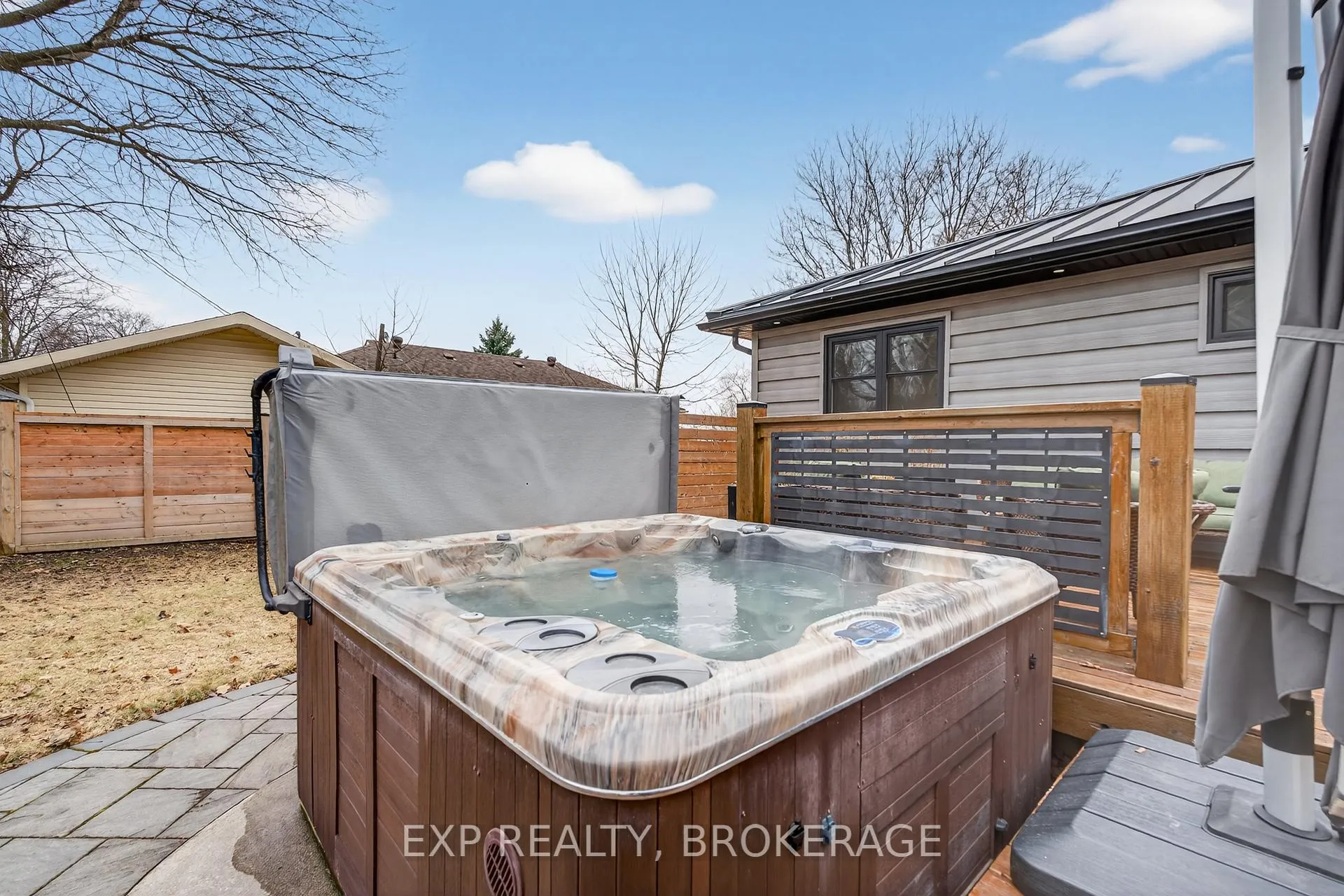 Photo 33 of 9 Stormont Avenue, Kingston, West of Sir John A. Blvd — HOMEH