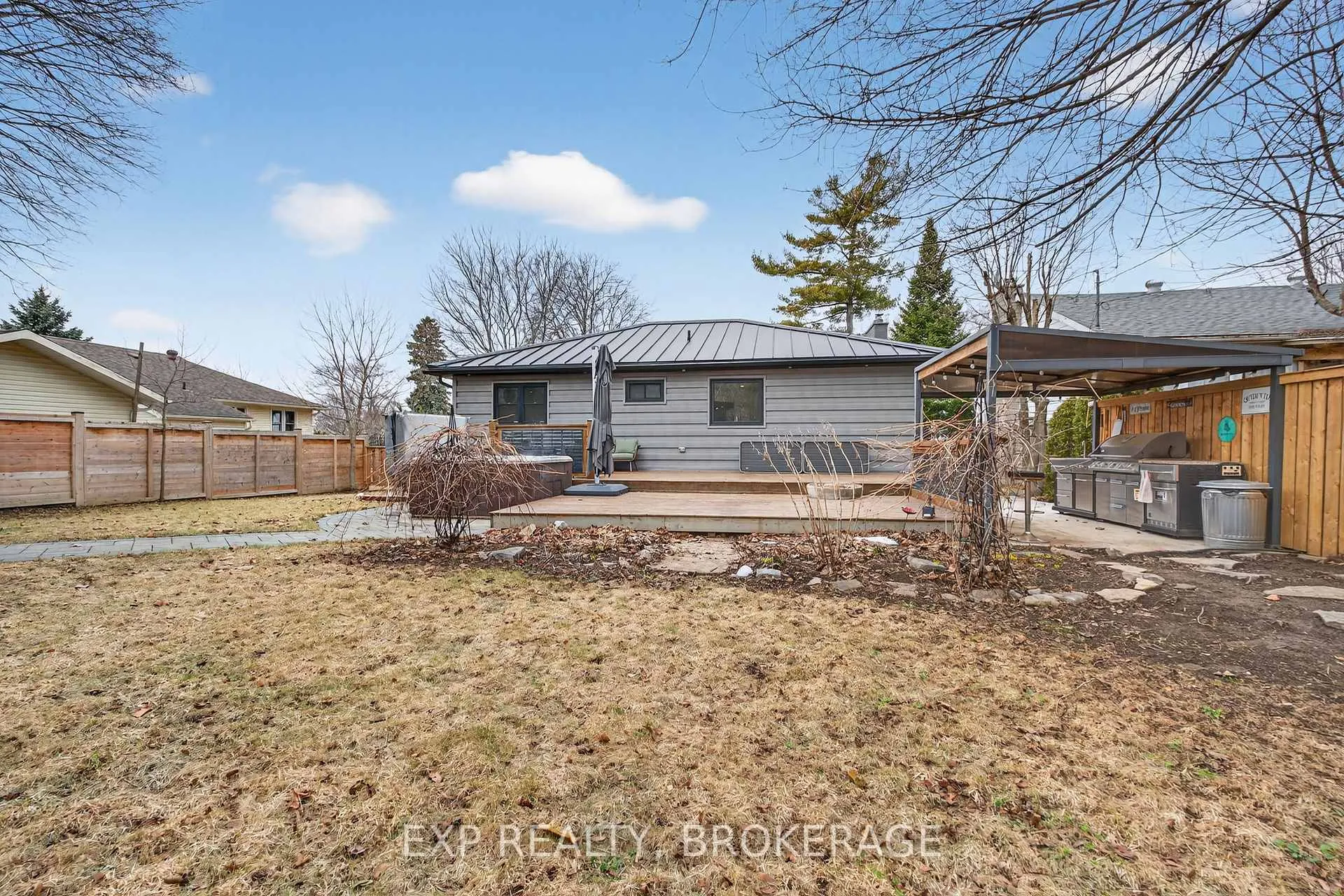 Photo 37 of 9 Stormont Avenue, Kingston, West of Sir John A. Blvd — HOMEH