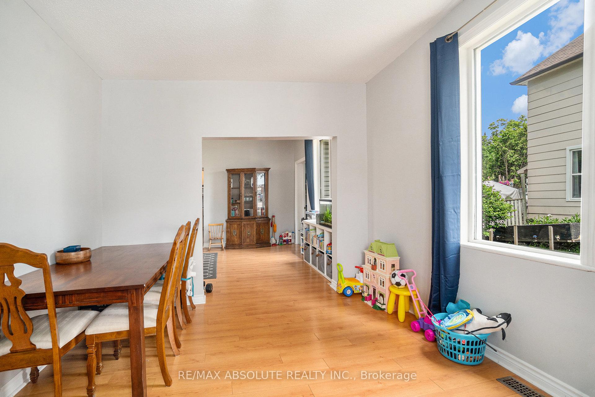 Photo 10 of 23 Edward Street S, Arnprior — HOMEH
