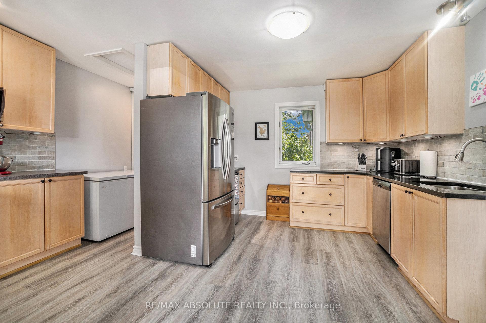 Photo 12 of 23 Edward Street S, Arnprior — HOMEH