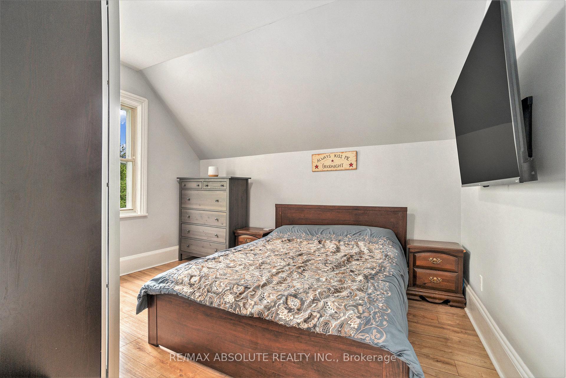 Photo 17 of 23 Edward Street S, Arnprior — HOMEH
