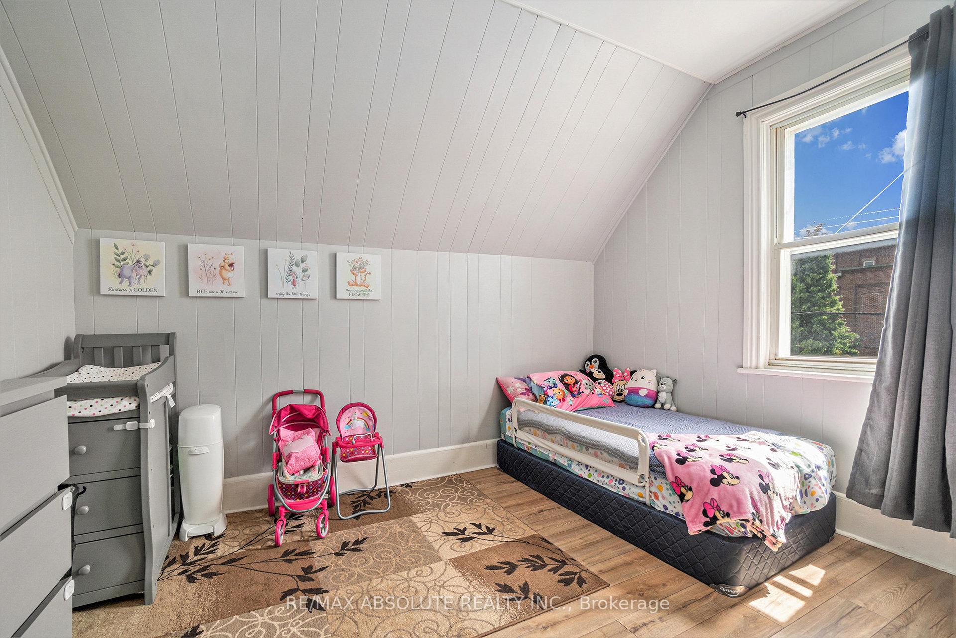 Photo 16 of 23 Edward Street S, Arnprior — HOMEH