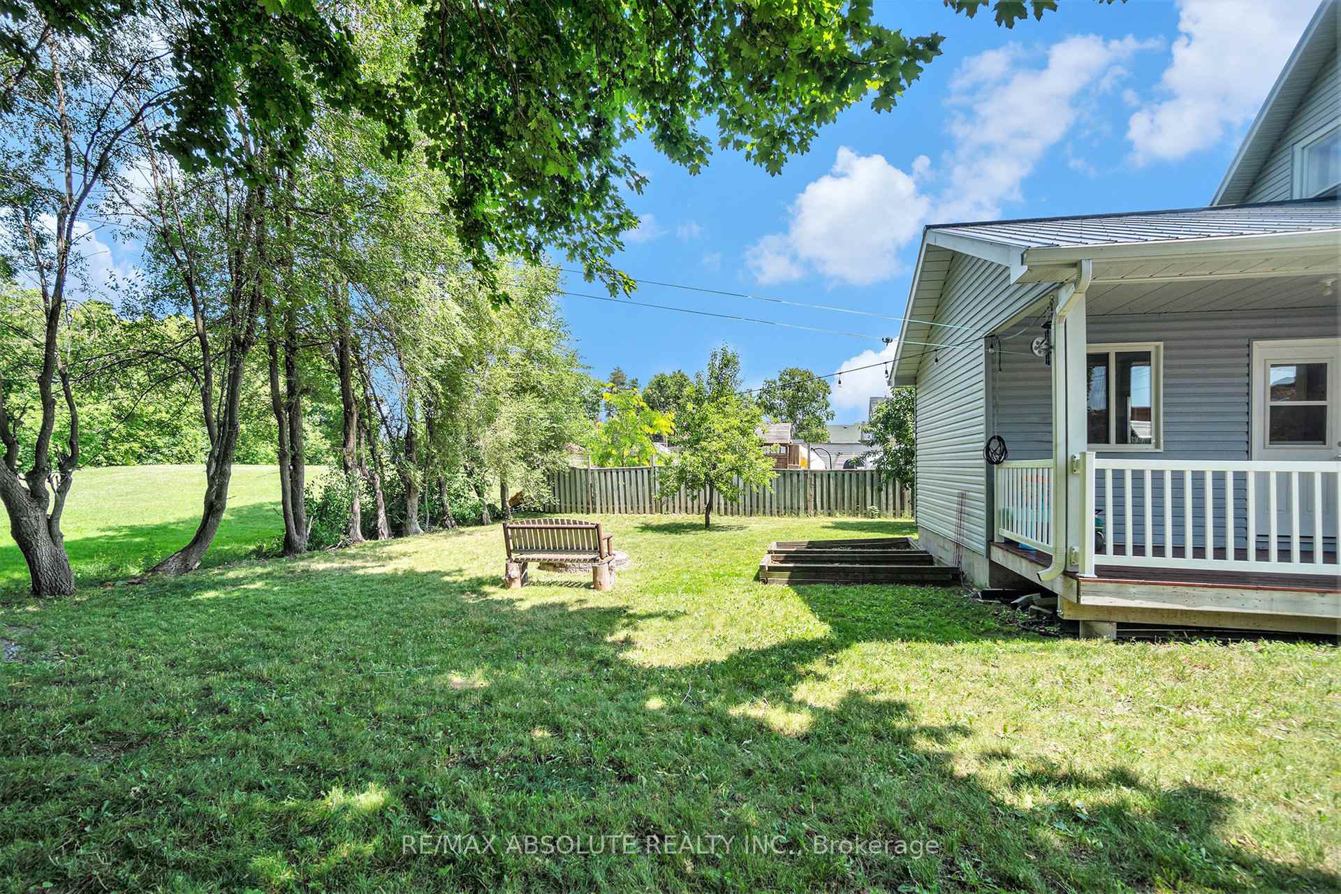 Photo 21 of 23 Edward Street S, Arnprior — HOMEH