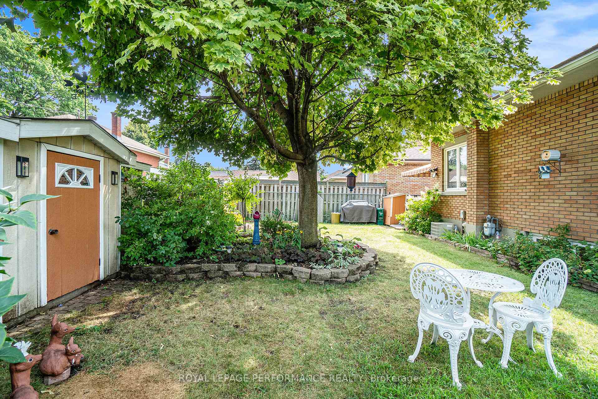 Photo 28 of 383 Maria Goretti Circle, Ottawa, Vanier — HOMEH