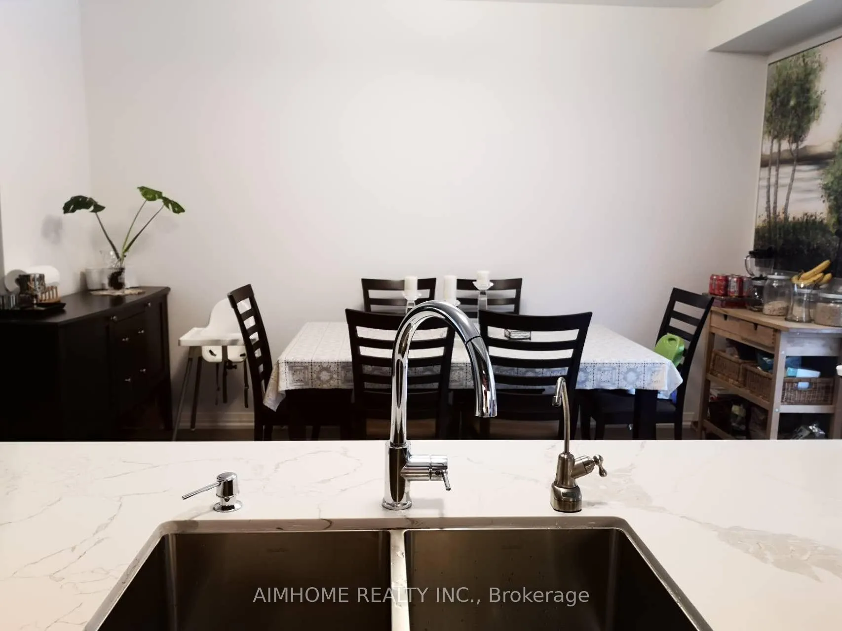 Photo 11 of 14 Canner Court, Vaughan, Patterson — HOMEH
