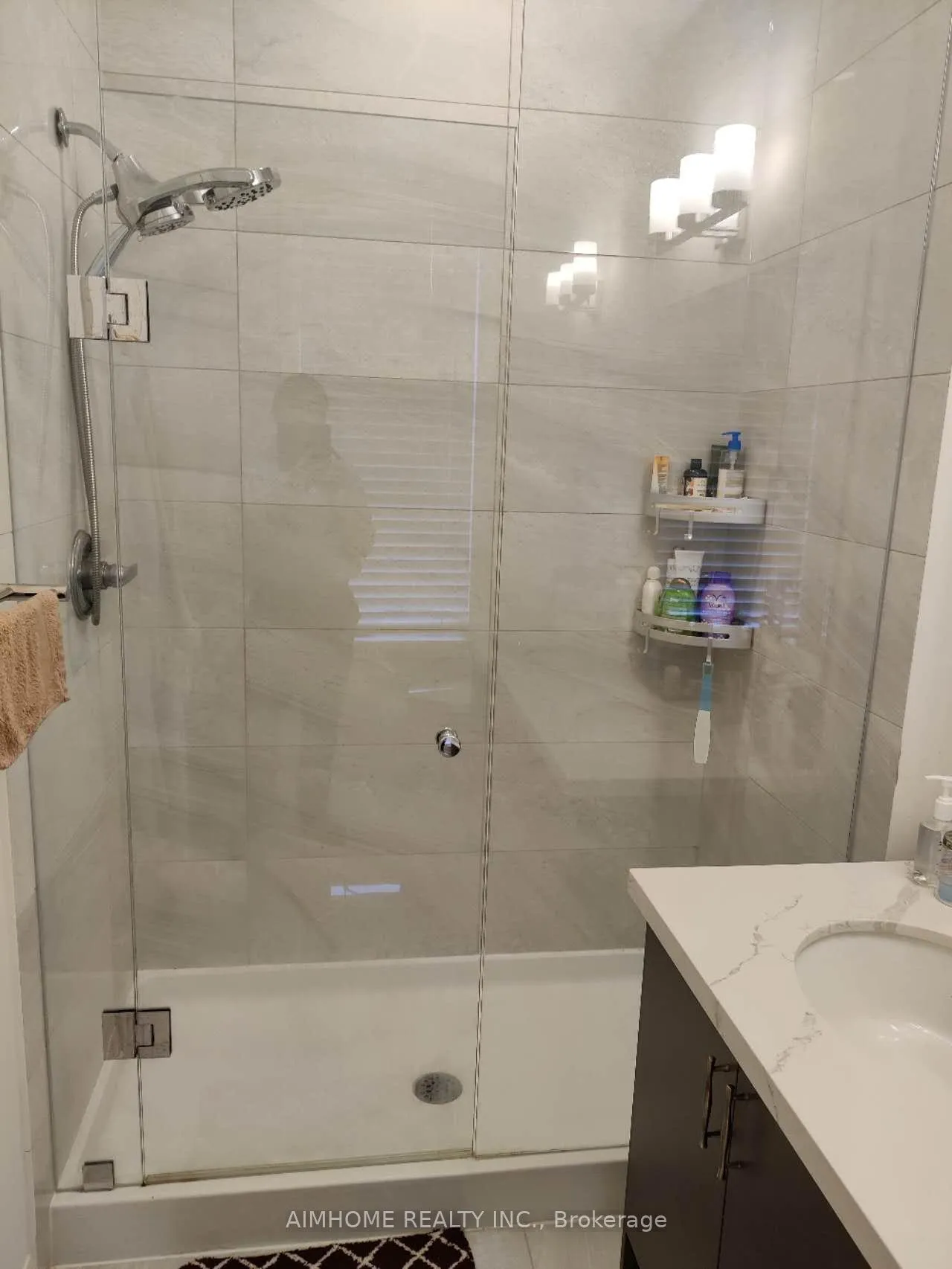 Photo 18 of 14 Canner Court, Vaughan, Patterson — HOMEH