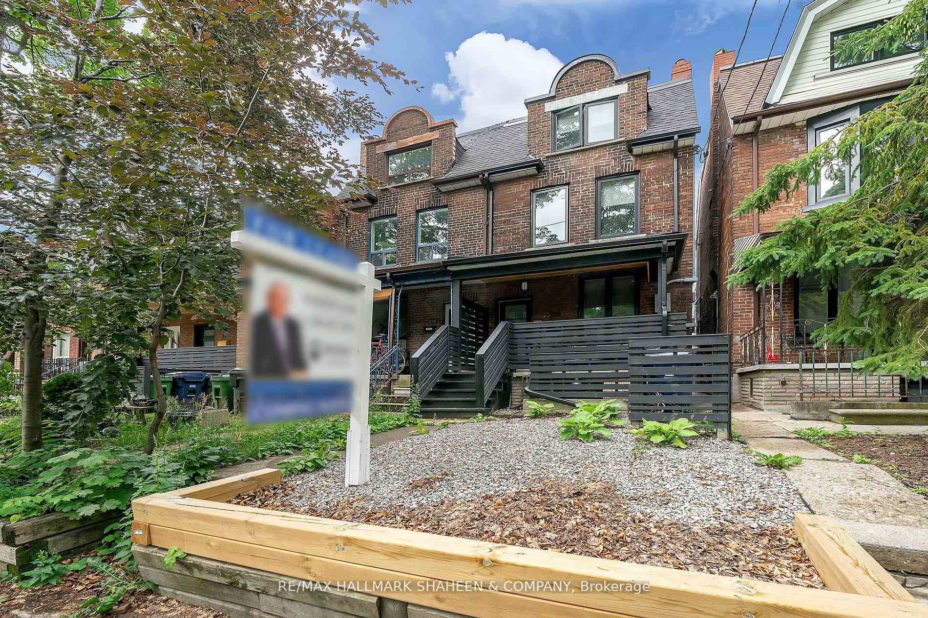 Photo 1 of Unit Bsmnt, 198 Roxton Road, Toronto, Trinity-Bellwoods — HOMEH