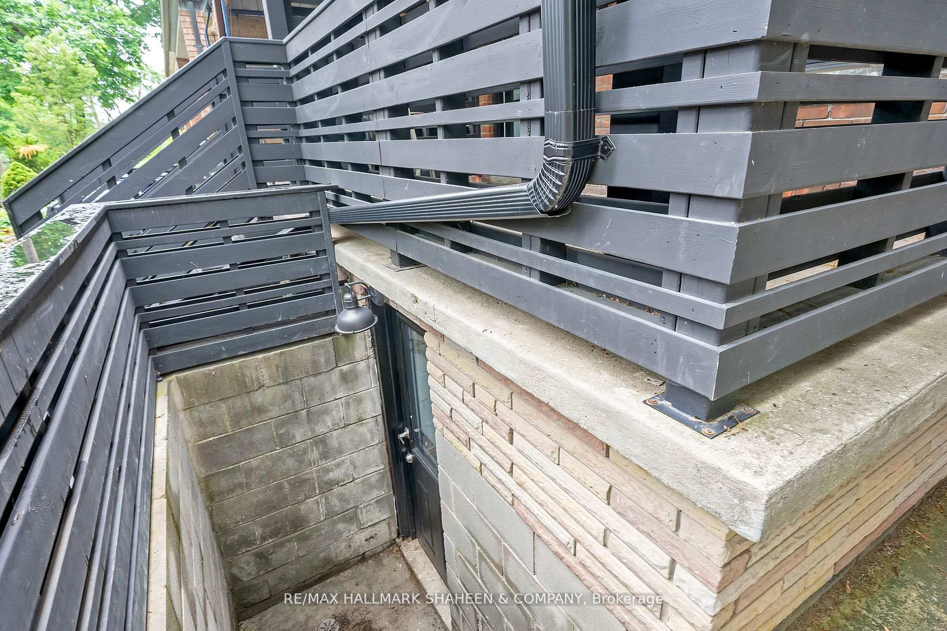 Photo 2 of Unit Bsmnt, 198 Roxton Road, Toronto, Trinity-Bellwoods — HOMEH