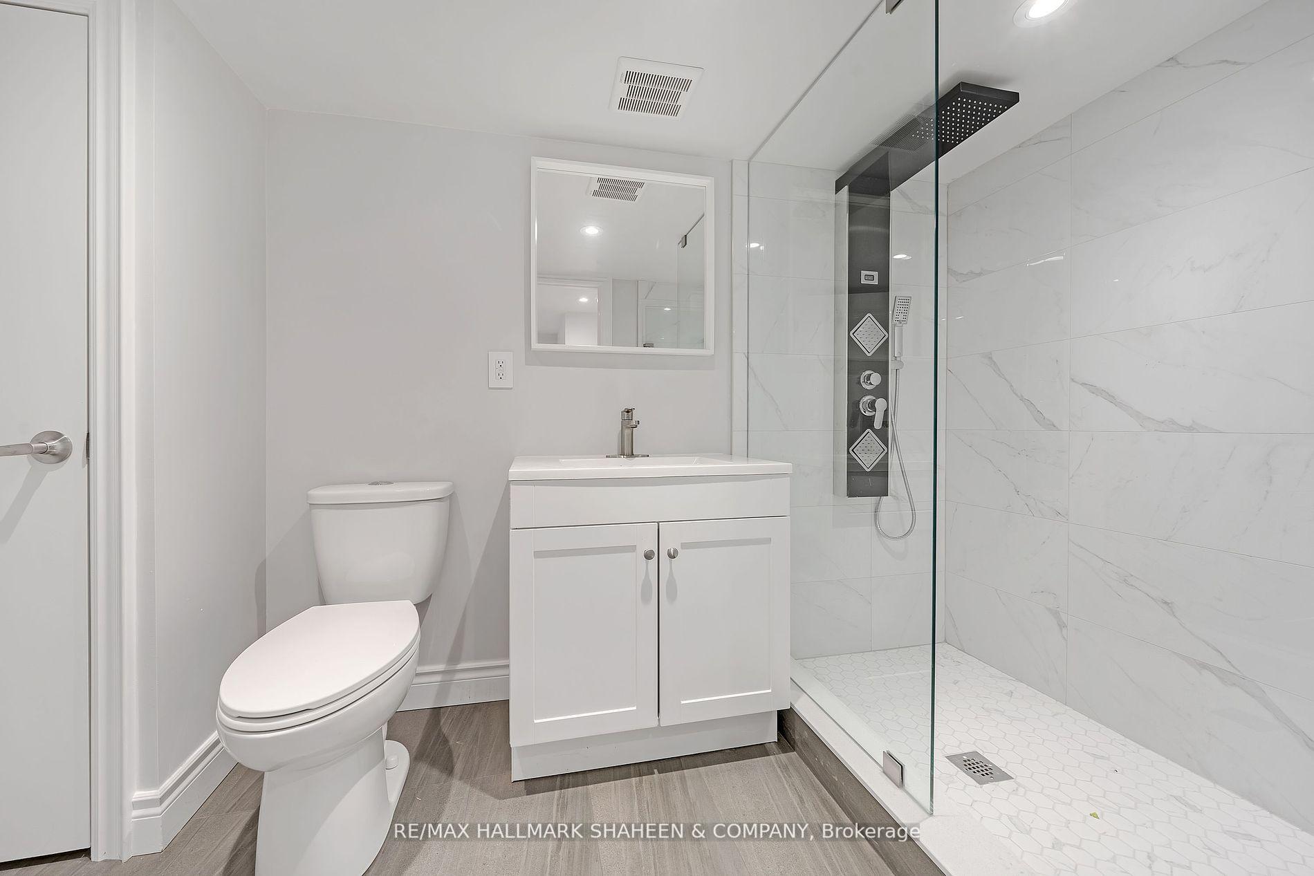 Photo 6 of Unit Bsmnt, 198 Roxton Road, Toronto, Trinity-Bellwoods — HOMEH