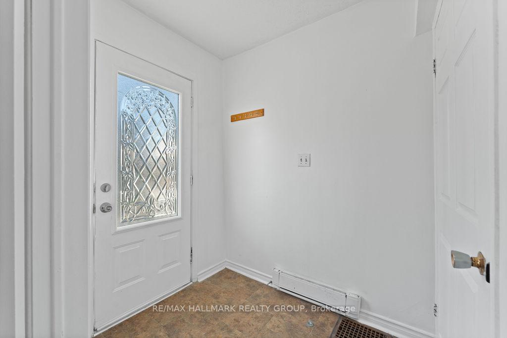 Photo 3 of 291 Richelieu Avenue, Ottawa, Vanier — HOMEH