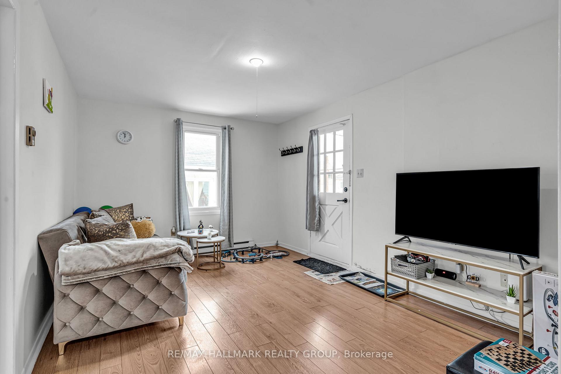 Photo 32 of 291 Richelieu Avenue, Ottawa, Vanier — HOMEH