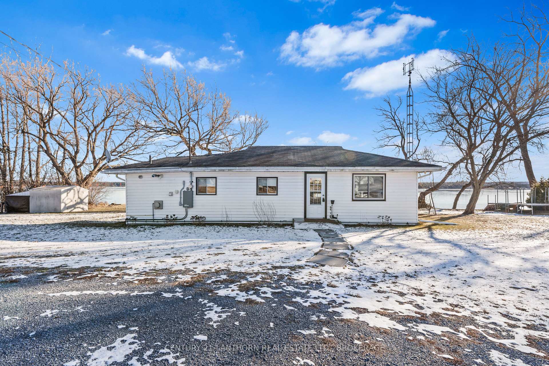 Photo 1 of 162 Bayshore Road, Tyendinaga, Mohawks of The Bay of Quinte — HOMEH