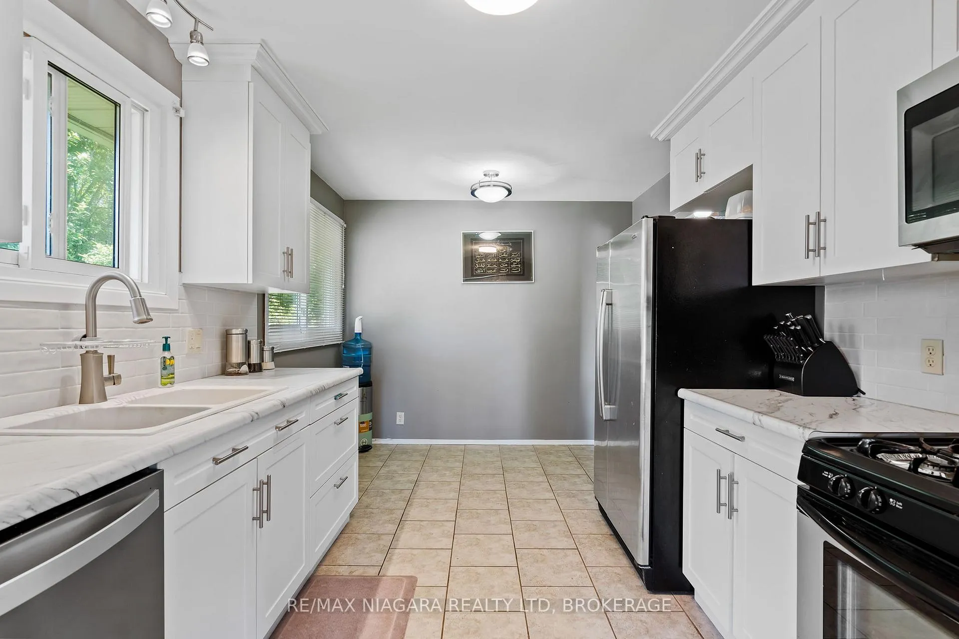 Photo 10 of 10960 Lakeshore Road, Wainfleet, Lakeshore — HOMEH