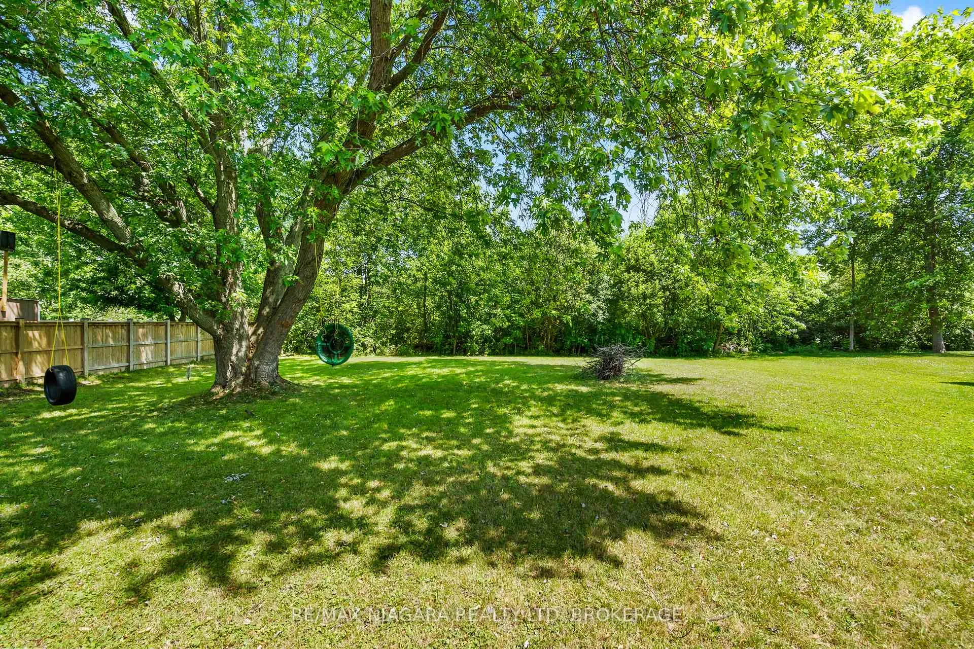 Photo 25 of 10960 Lakeshore Road, Wainfleet, Lakeshore — HOMEH