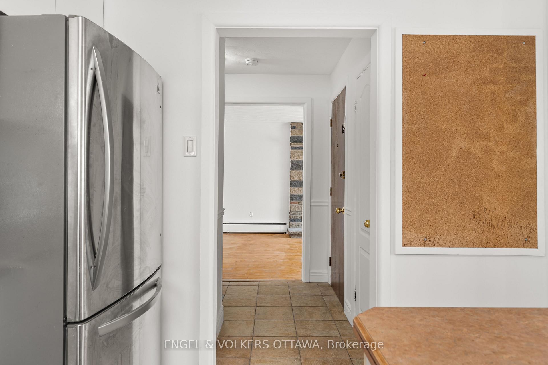 Photo 9 of 263 Michel Circle, Ottawa, Vanier — HOMEH