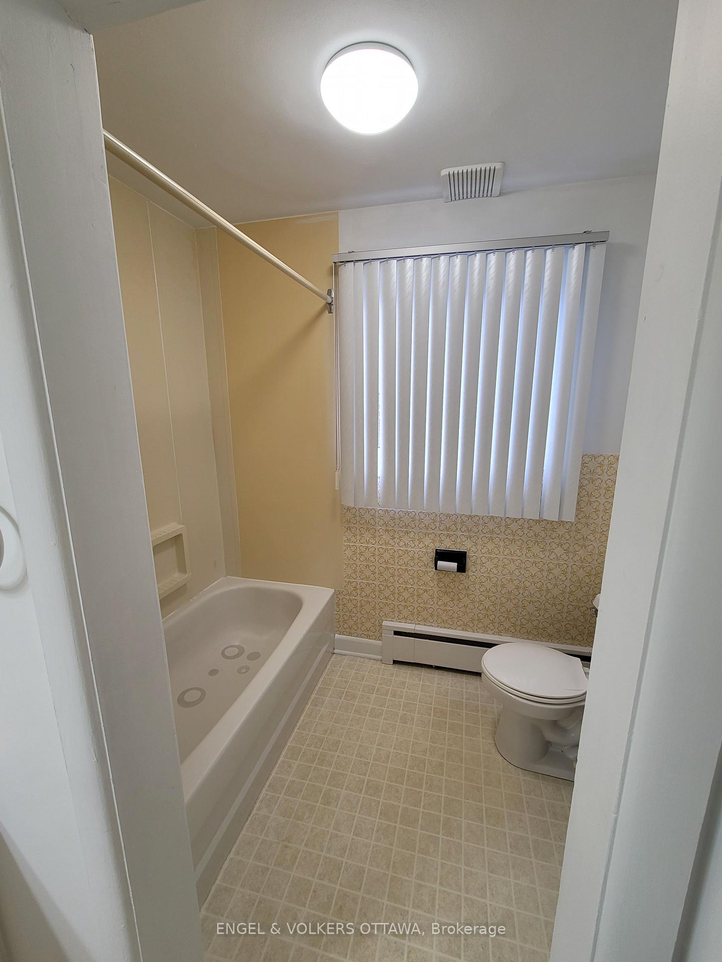 Photo 26 of 263 Michel Circle, Ottawa, Vanier — HOMEH