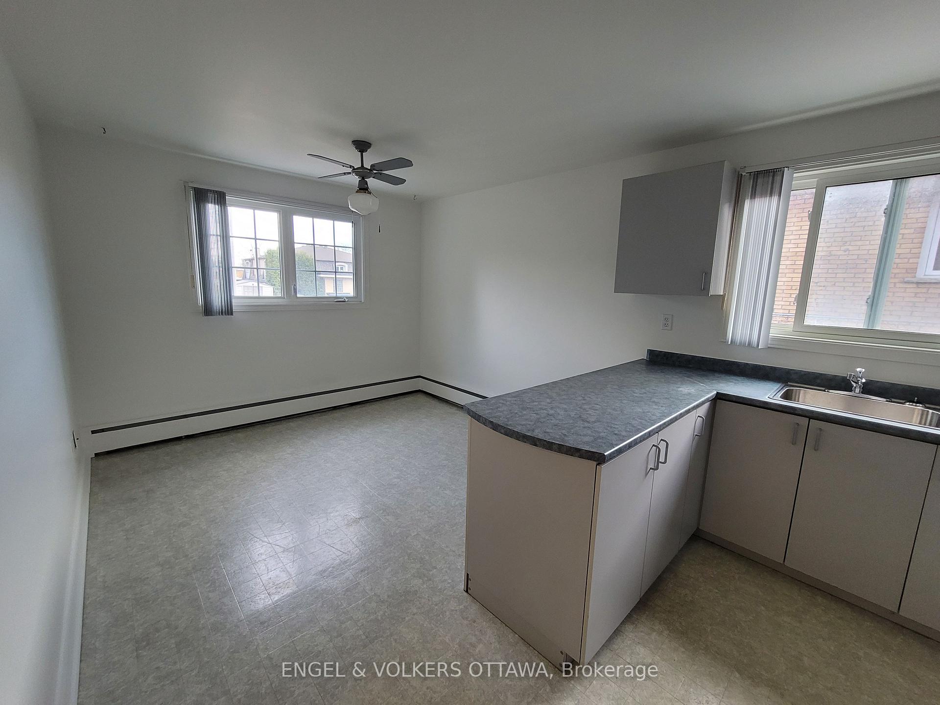 Photo 30 of 263 Michel Circle, Ottawa, Vanier — HOMEH