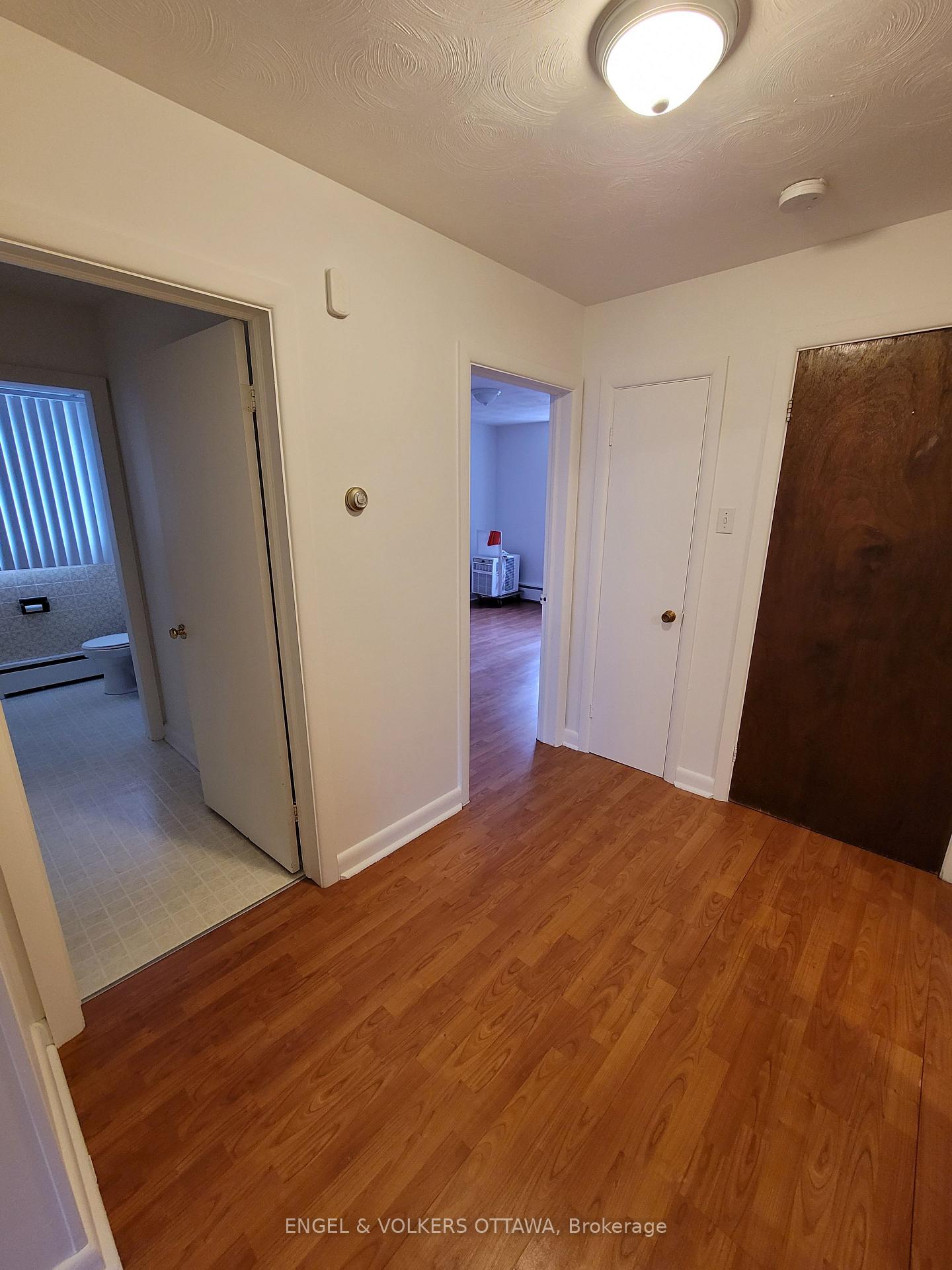 Photo 32 of 263 Michel Circle, Ottawa, Vanier — HOMEH