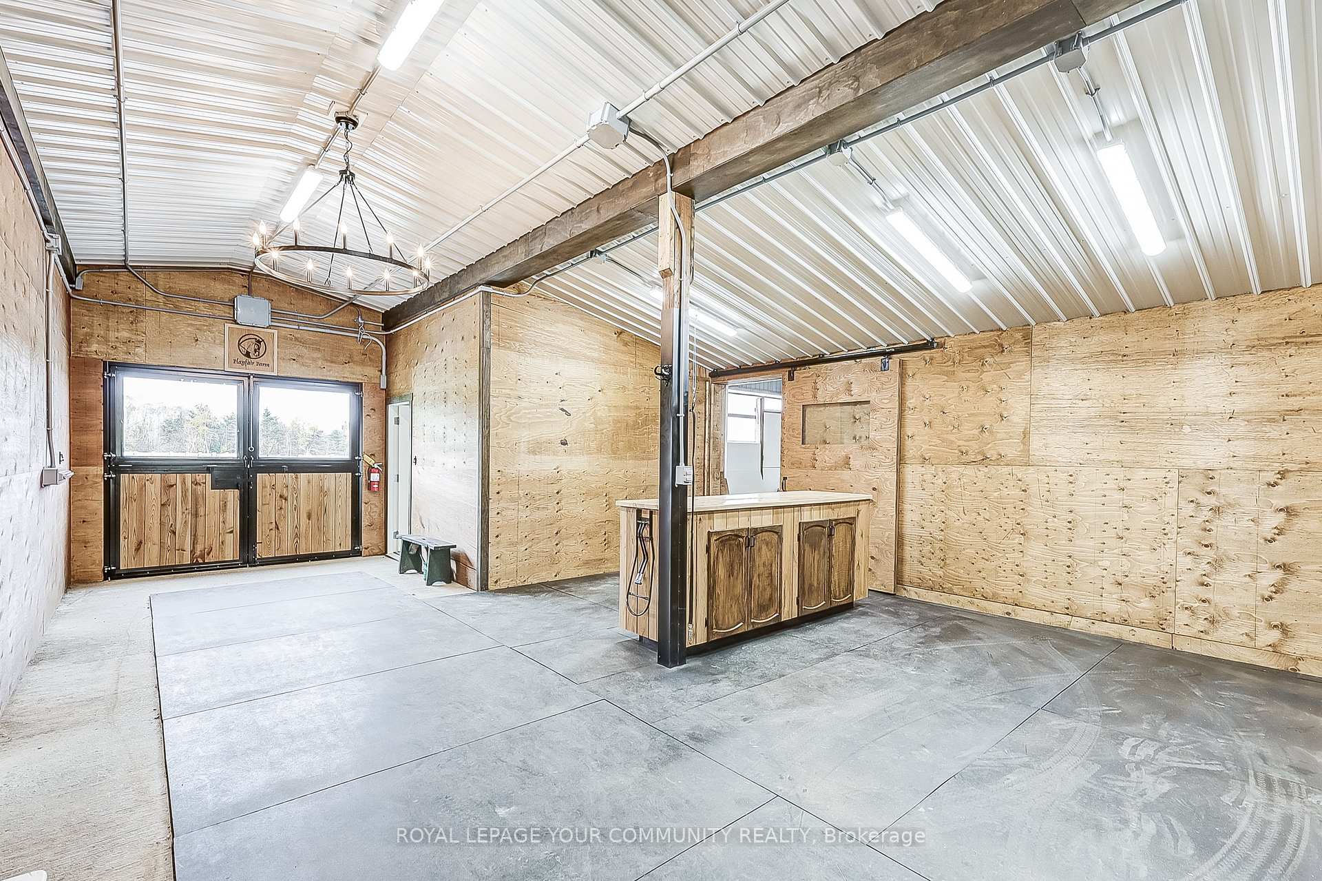 Photo 3 of 721 Reid Road, Uxbridge, Rural Uxbridge — HOMEH