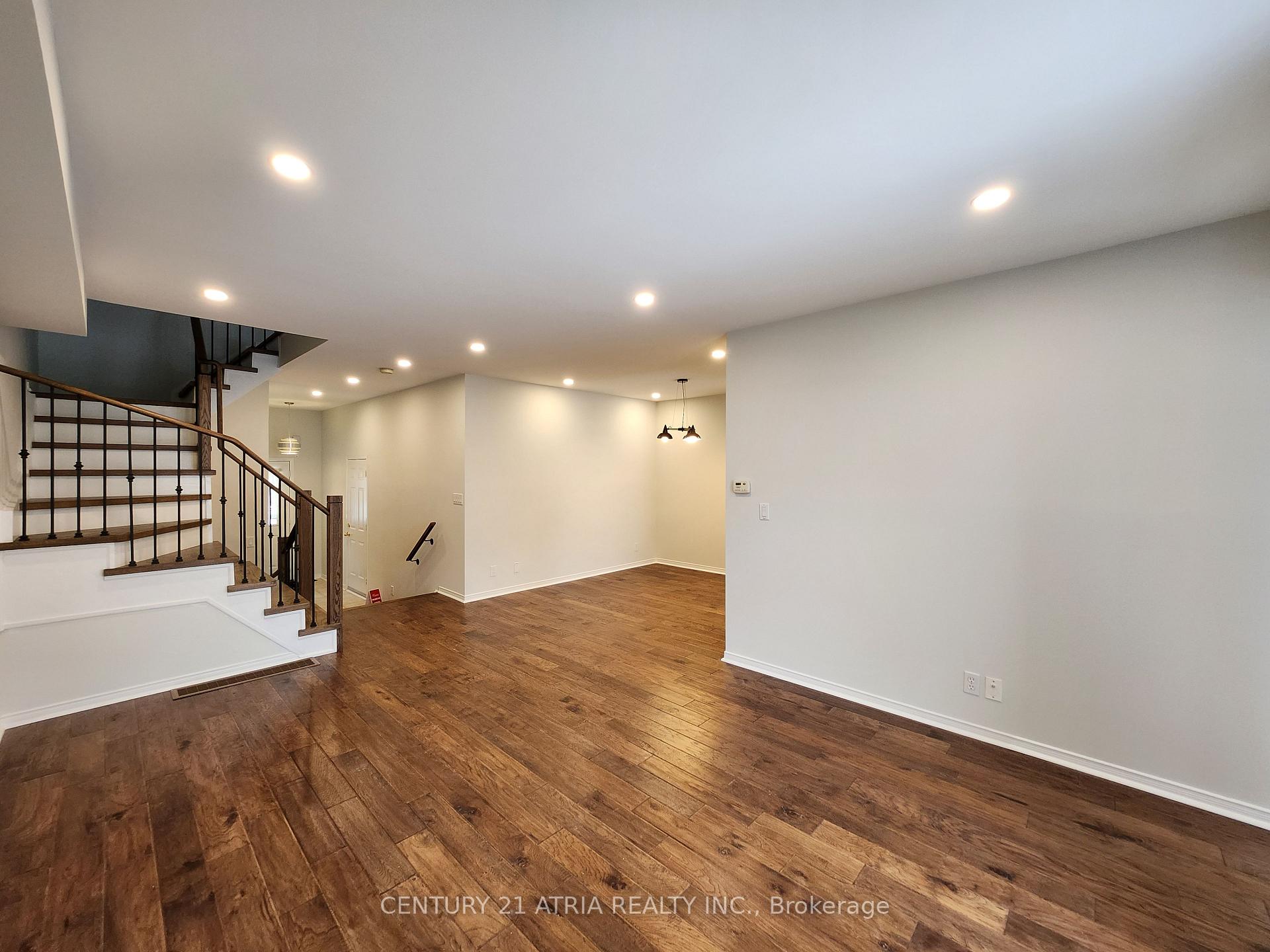 Photo 7 of 8 Bilbrough Street, Aurora, Bayview Northeast — HOMEH
