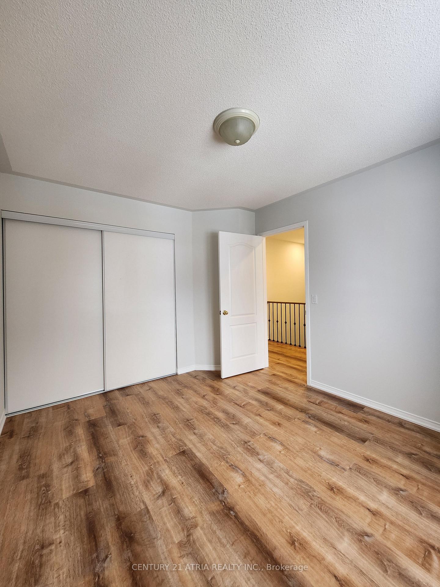 Photo 16 of 8 Bilbrough Street, Aurora, Bayview Northeast — HOMEH